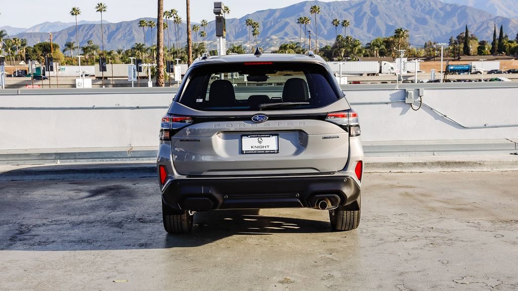 Used 2025 Subaru Forester Touring w/ Popular Package - Touring image 8