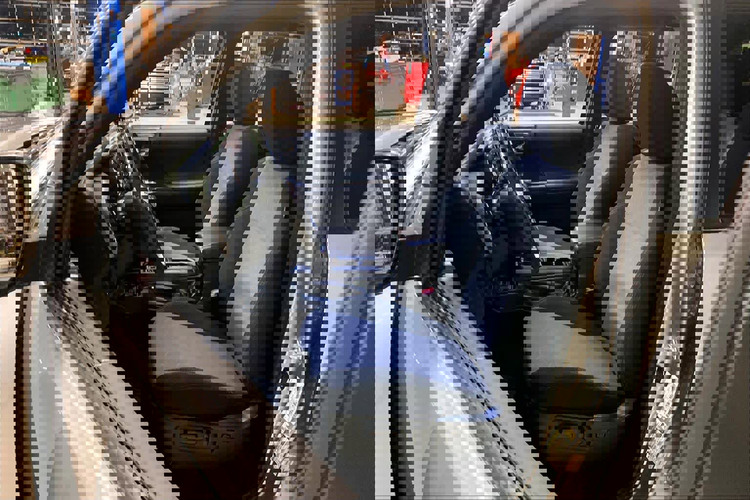 Used 2021 Toyota Tacoma TRD Off-Road image 8