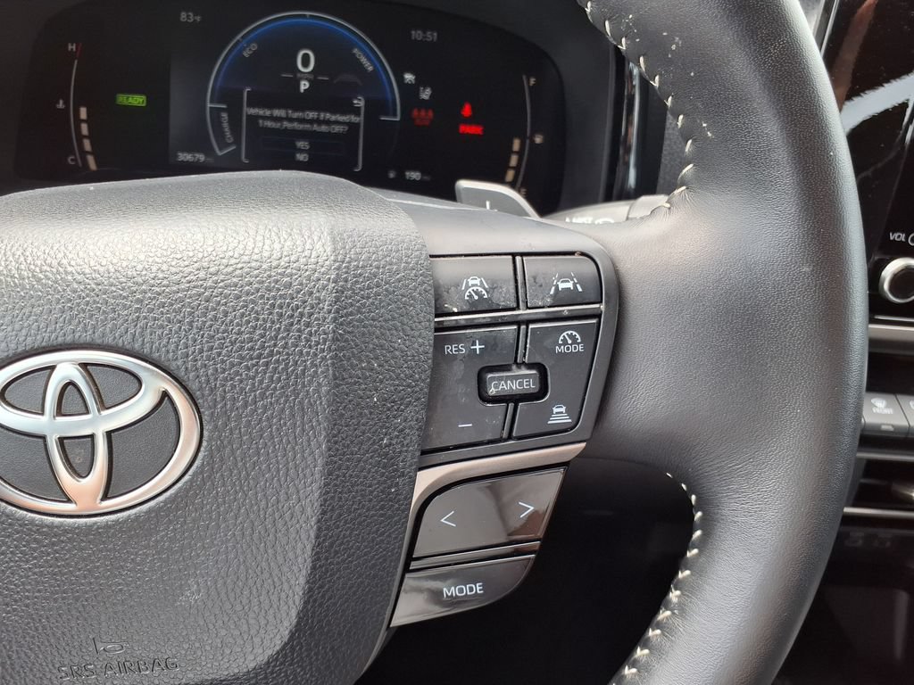 Used 2025 Toyota Camry SE FWD image 24