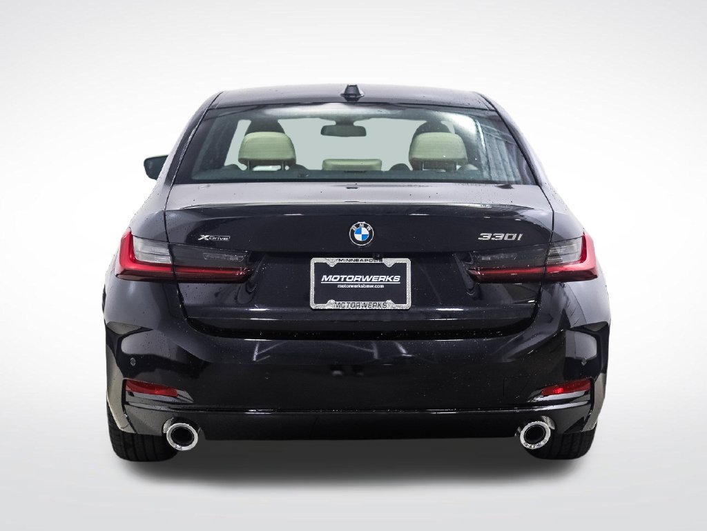 New 2026 BMW 330i xDrive Sedan w/ Premium Package AWD/4WD image 4