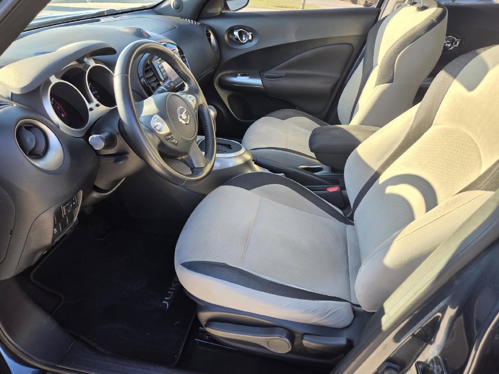 Used 2013 Nissan Juke SV FWD image 20