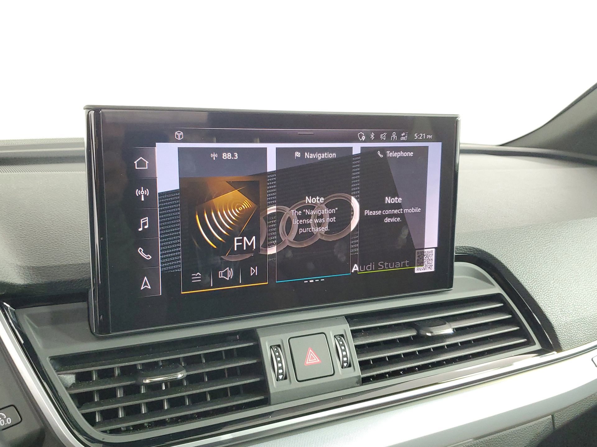 Certified 2025 Audi Q5 2.0T Premium w/ Convenience Plus Package image 38