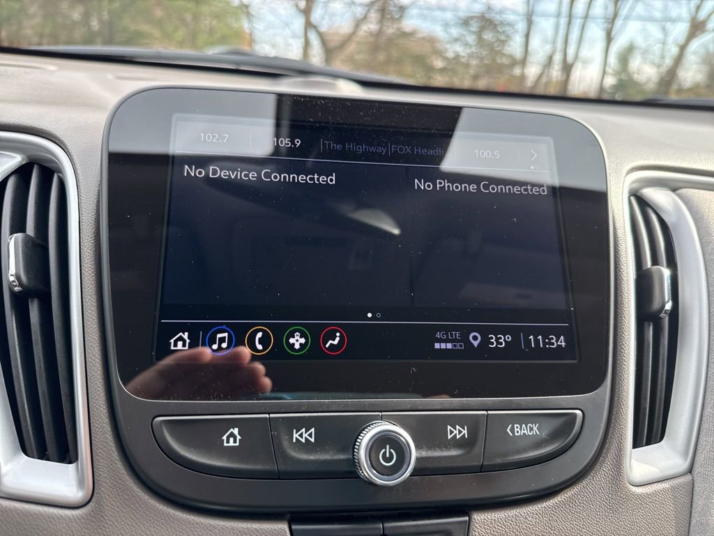 Used 2025 Chevrolet Malibu LT image 22