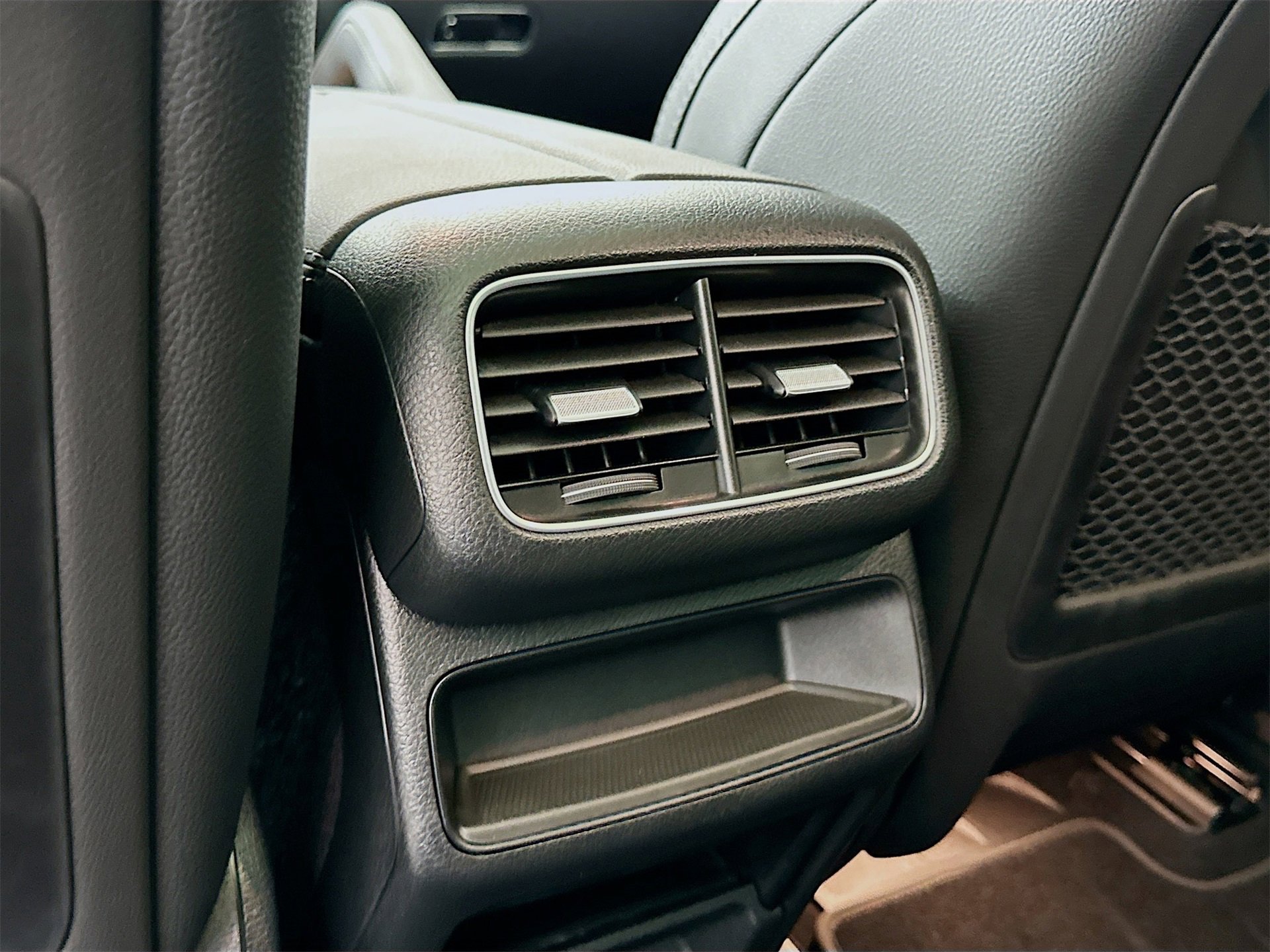 Used 2025 Mercedes-Benz GLE 350 4MATIC image 29