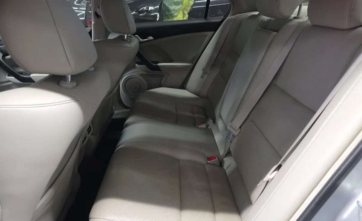 Used 2012 Acura TSX Sedan FWD image 6