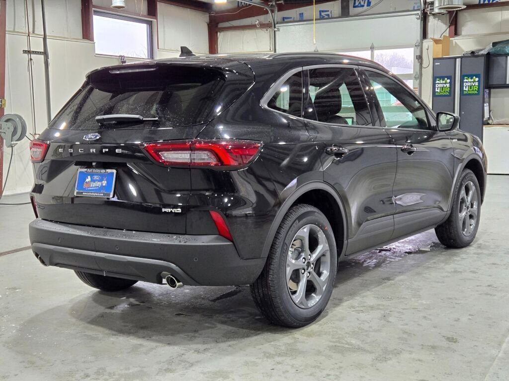 New 2025 Ford Escape ST-Line w/ Tech Pack #1 image 13