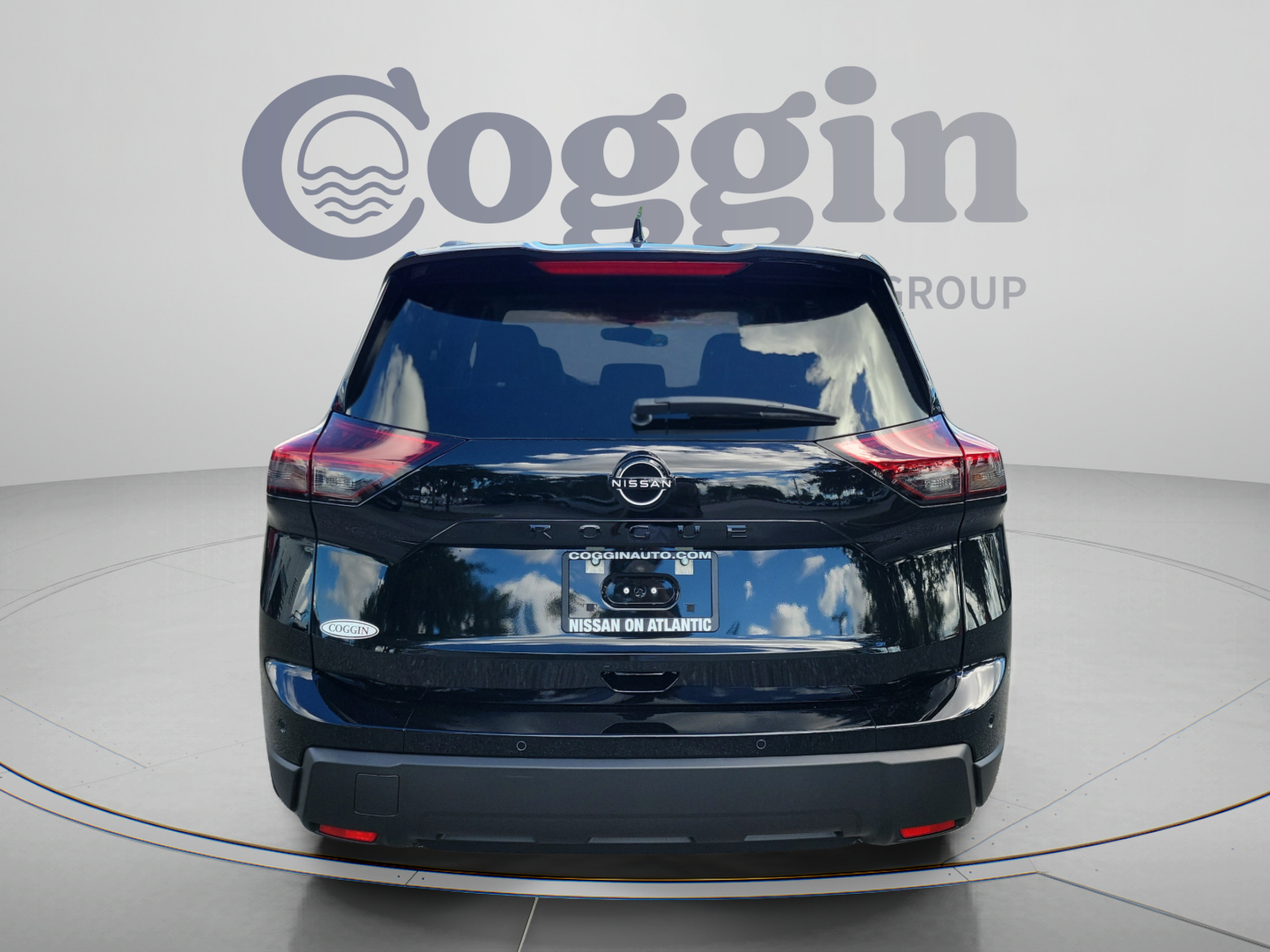 New 2026 Nissan Rogue Dark Armor FWD image 4