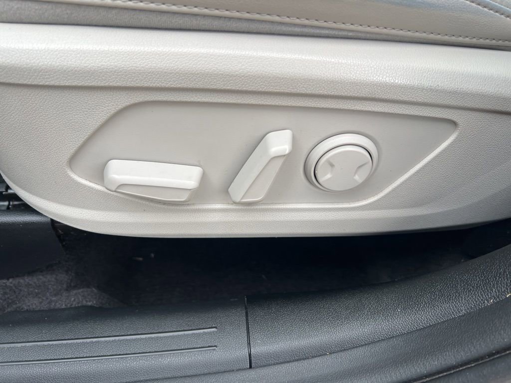 Used 2023 Kia Sorento SX image 53