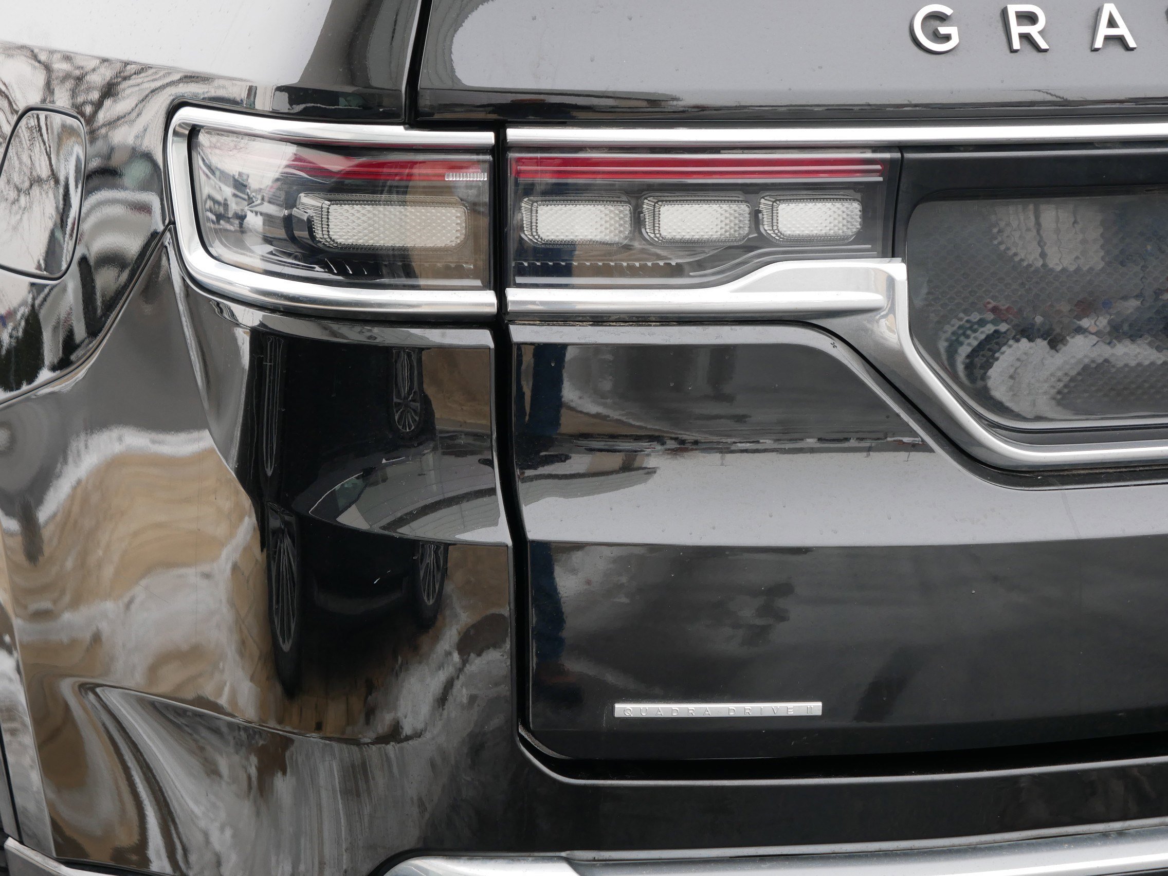 Used 2023 Jeep Grand Wagoneer Series II image 17