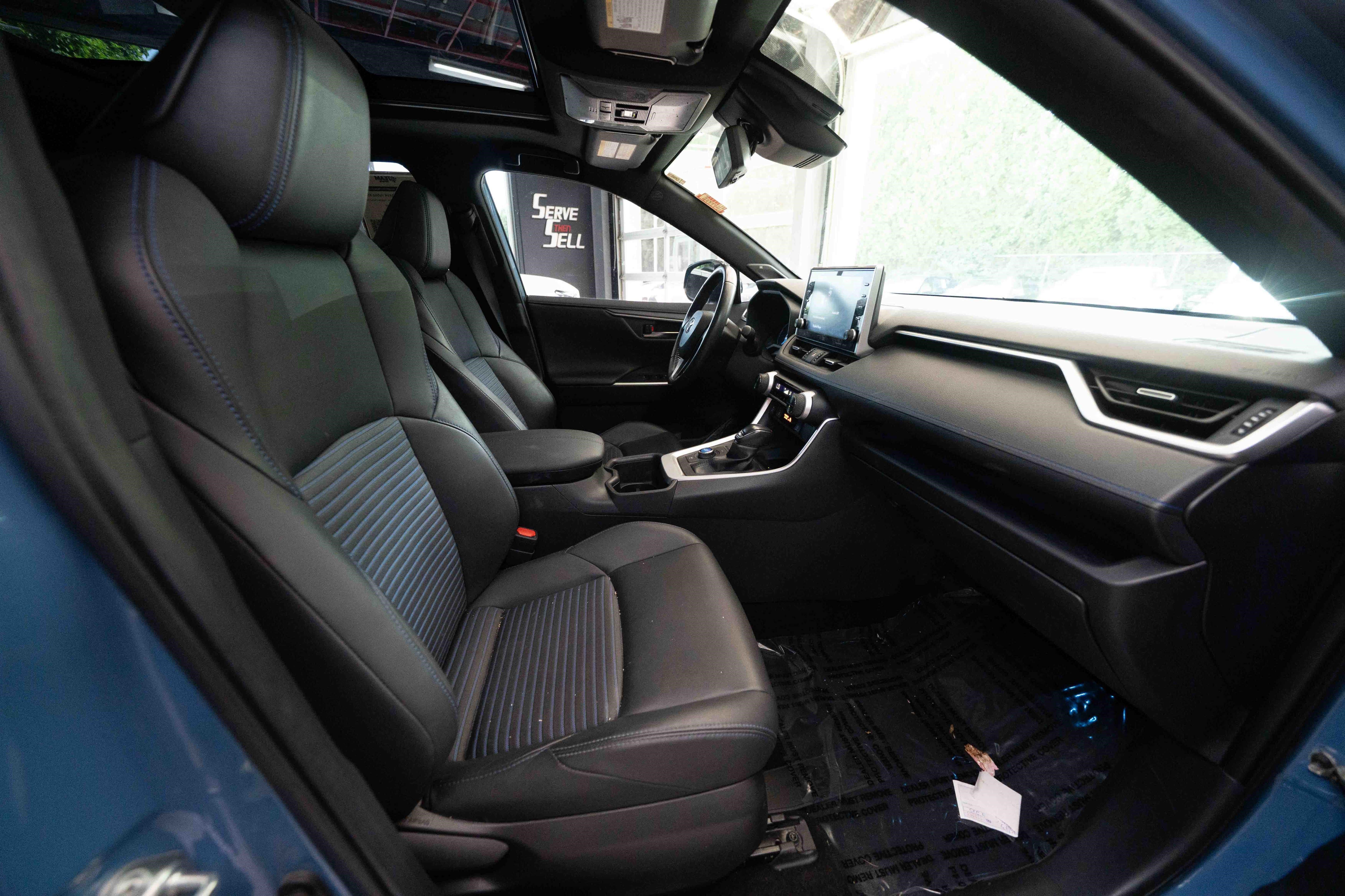 Used 2022 Toyota RAV4 XSE AWD/4WD image 27