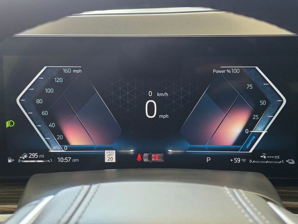 Used 2025 BMW X5 xDrive50e image 40