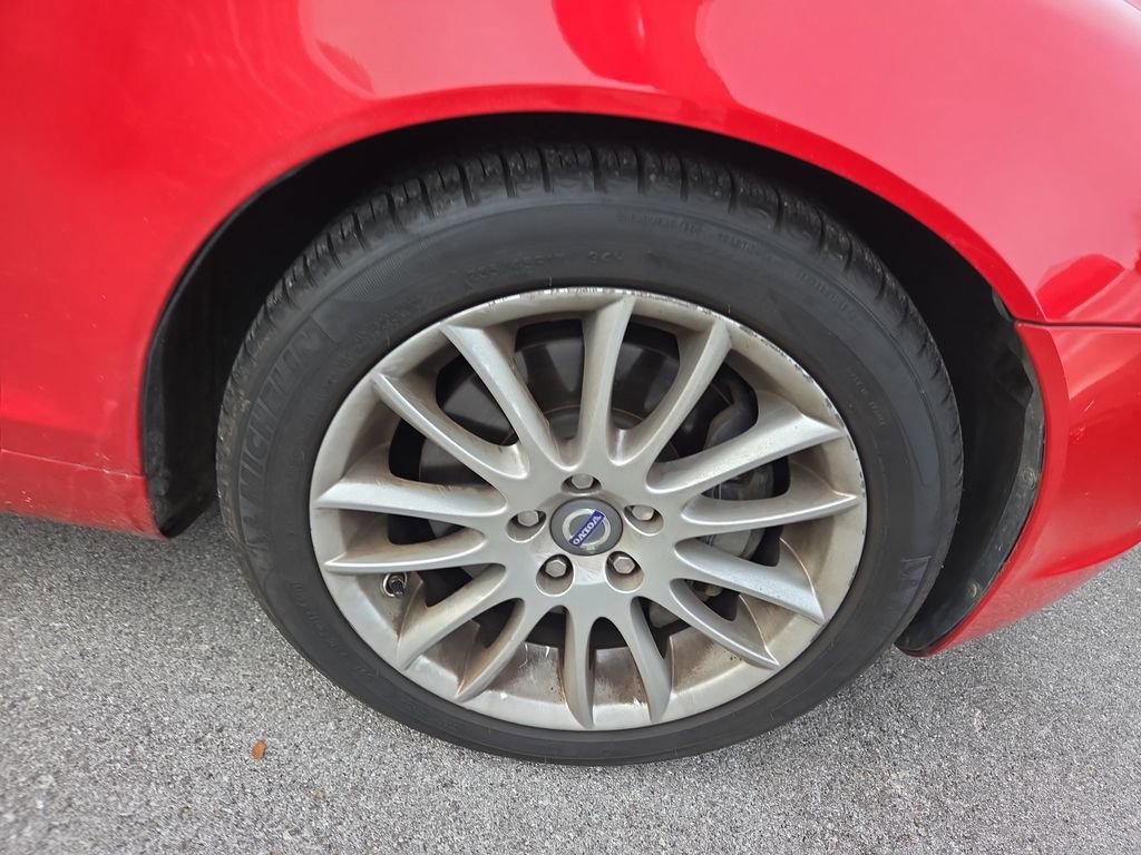 Used 2008 Volvo C70 T5 image 2