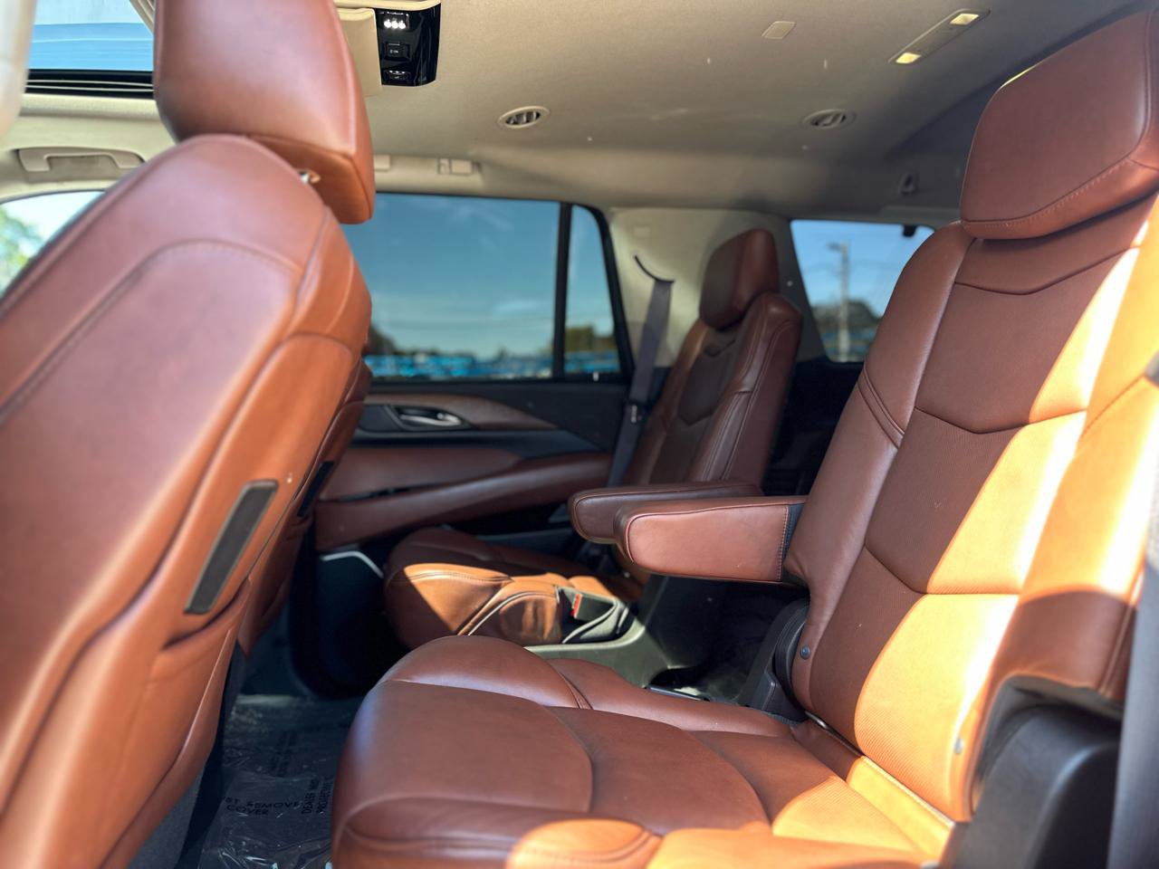 Used 2017 Cadillac Escalade Premium Luxury RWD image 14