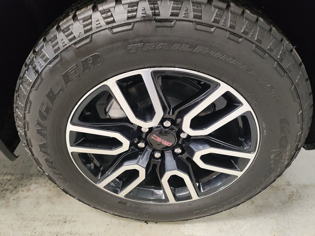 New 2026 GMC Sierra 1500 AT4 w/ AT4 Premium Package AWD/4WD image 4