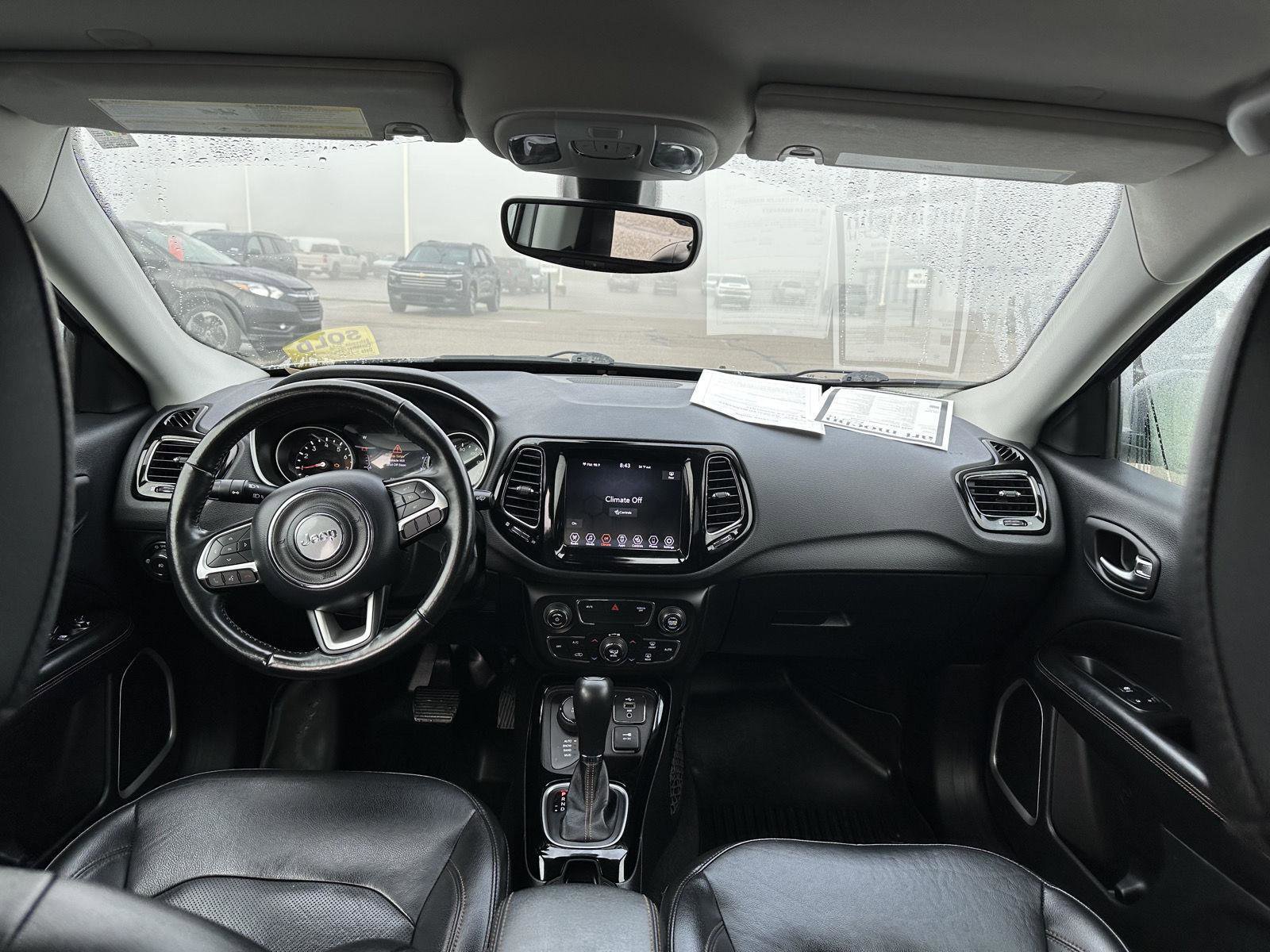 Used 2020 Jeep Compass Limited AWD/4WD image 16