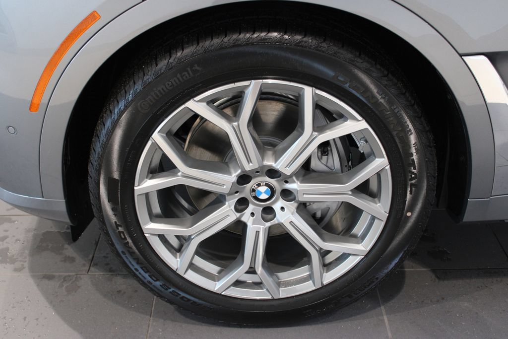 New 2026 BMW X7 xDrive40i AWD/4WD image 27