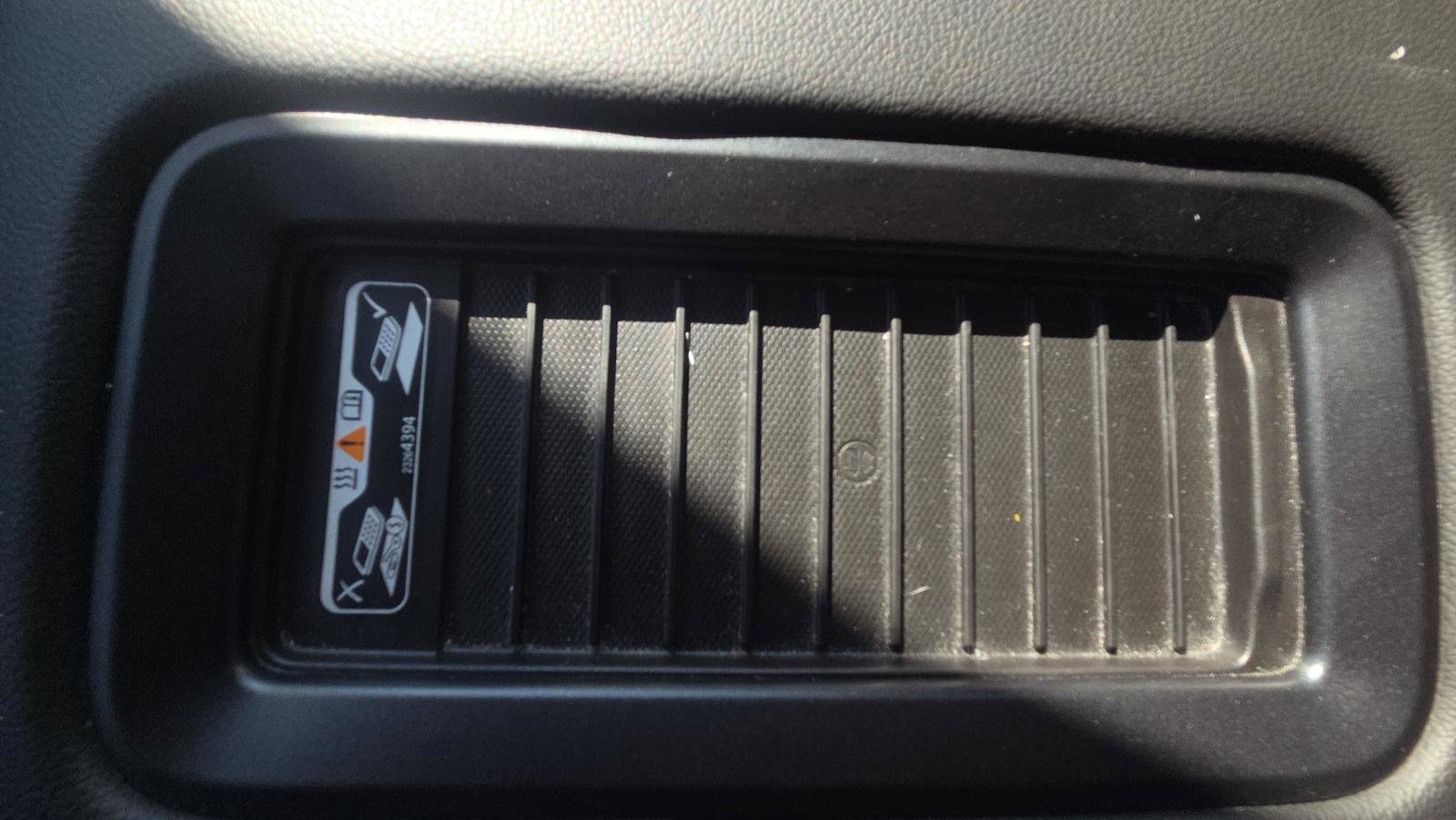 Used 2018 GMC Sierra 1500 SLT w/ SLT Premium Package image 30