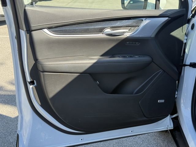 Used 2025 Cadillac XT5 Premium Luxury AWD/4WD image 36