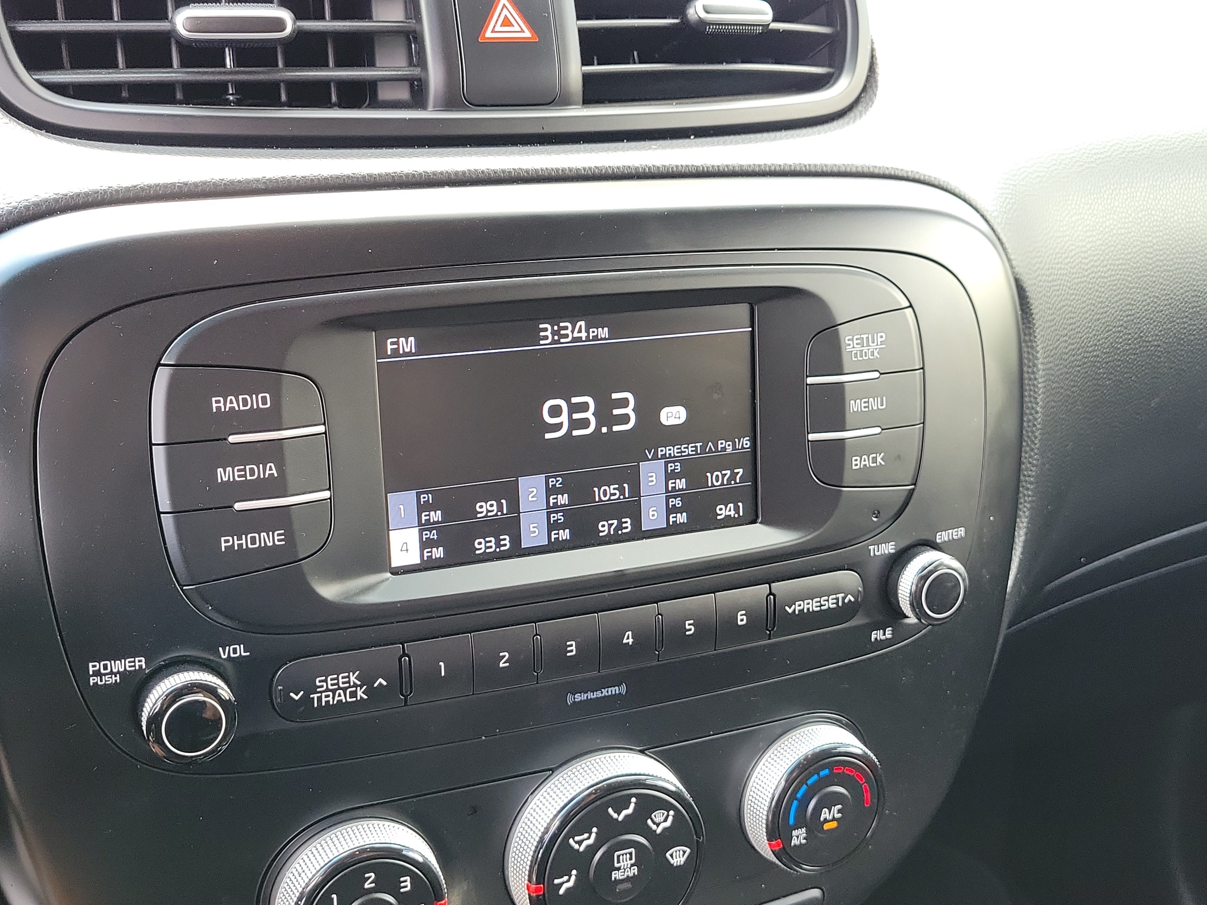 Used 2018 Kia Soul FWD image 26