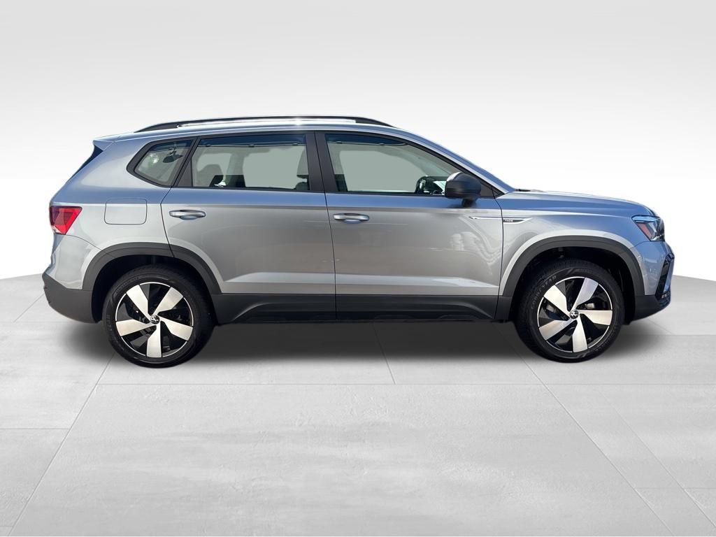 Used 2024 Volkswagen Taos S AWD/4WD image 3