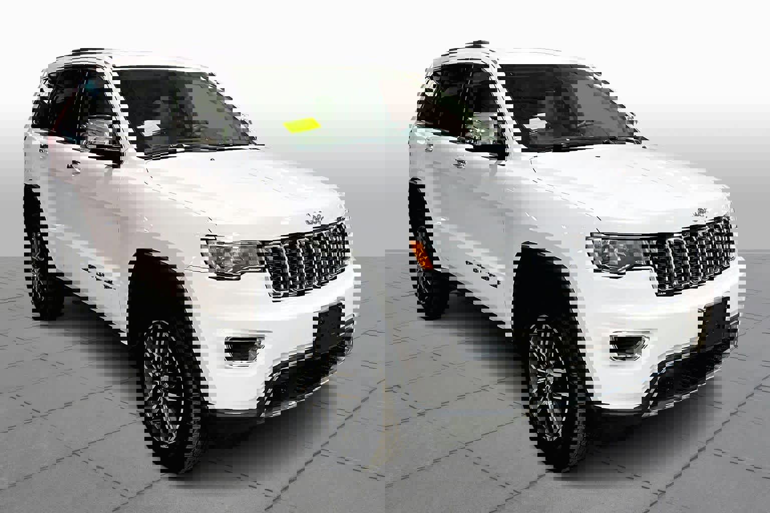 Used 2017 Jeep Grand Cherokee Limited image 3