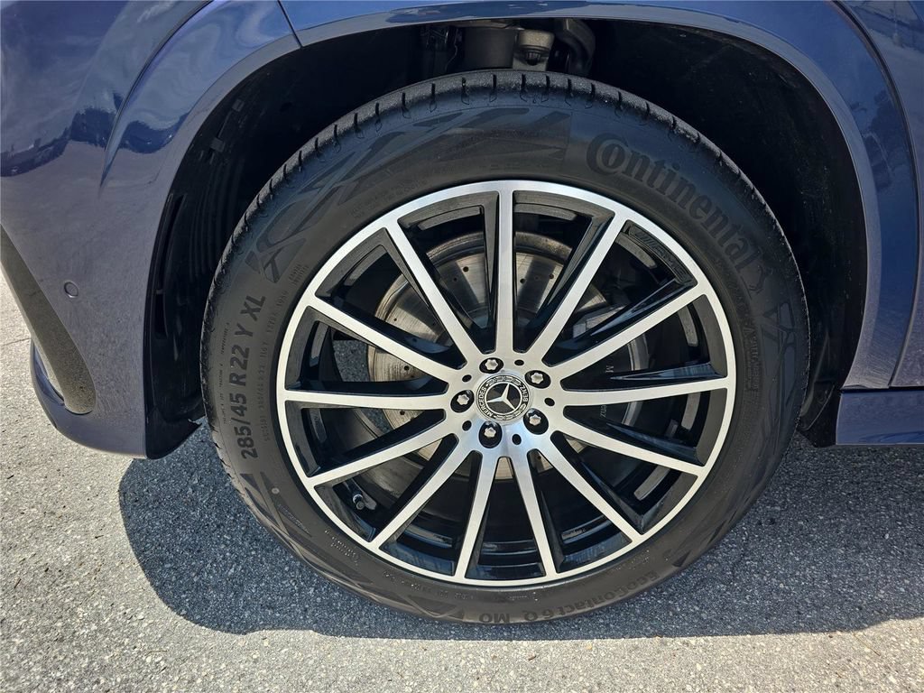 Used 2026 Mercedes-Benz GLS 450 4MATIC image 11