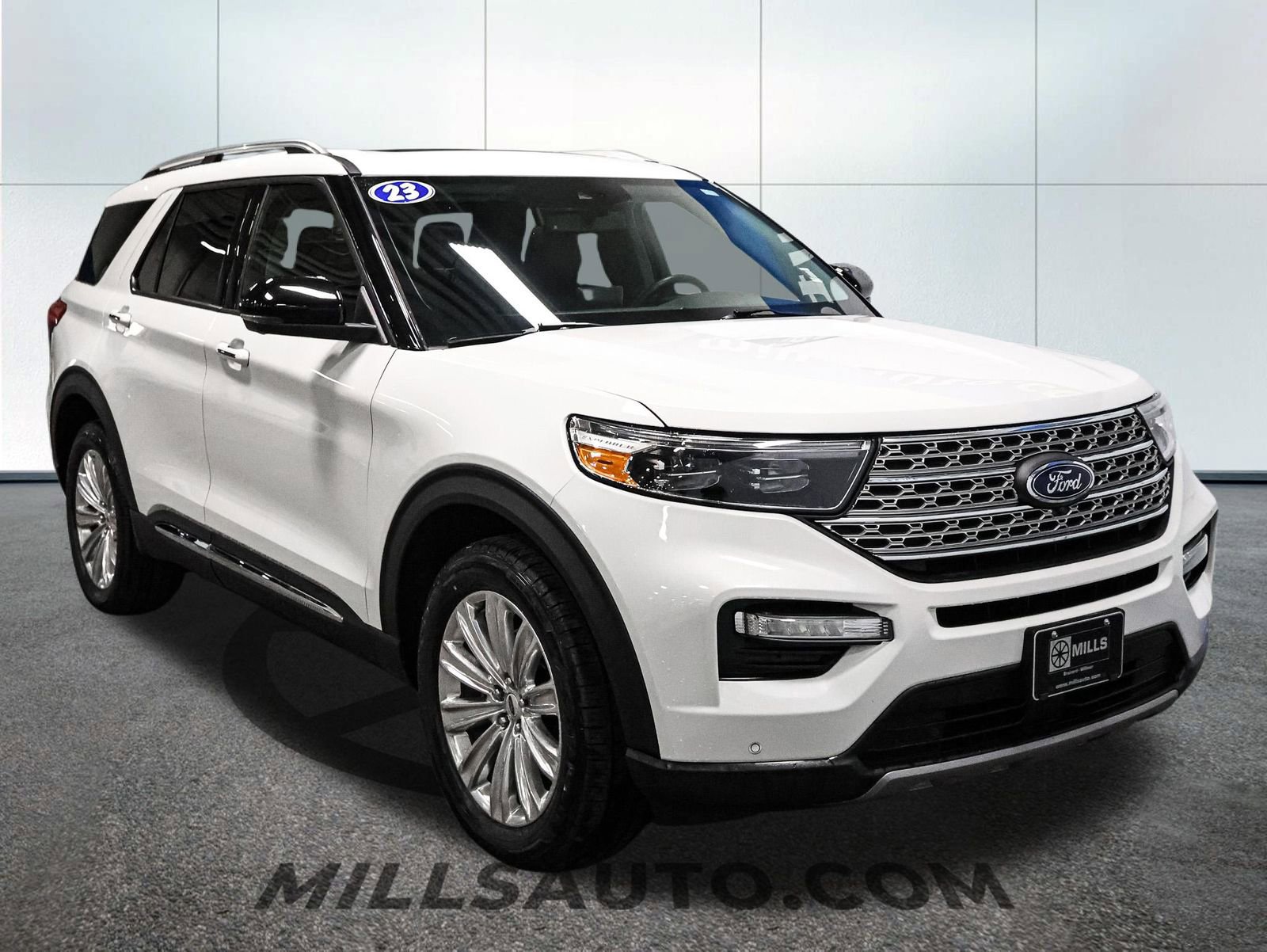 Certified 2023 Ford Explorer Limited w/ Limited Technology Package AWD/4WD image 11