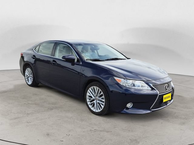 Used 2014 Lexus ES 350 w/ Ultra Luxury Package FWD image 7