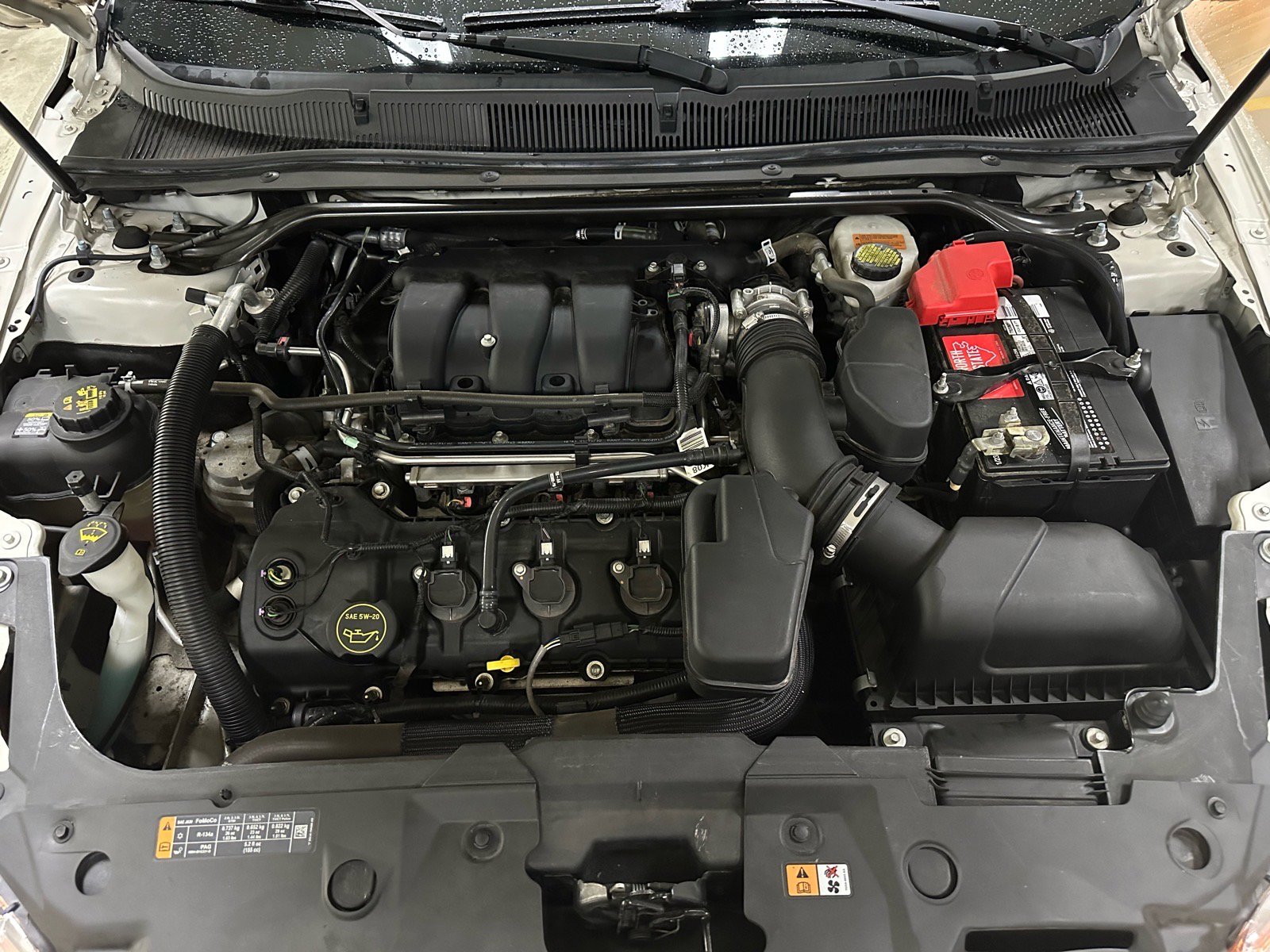 Used 2018 Ford Taurus SEL image 17