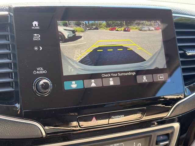 Used 2019 Honda Pilot Touring image 3