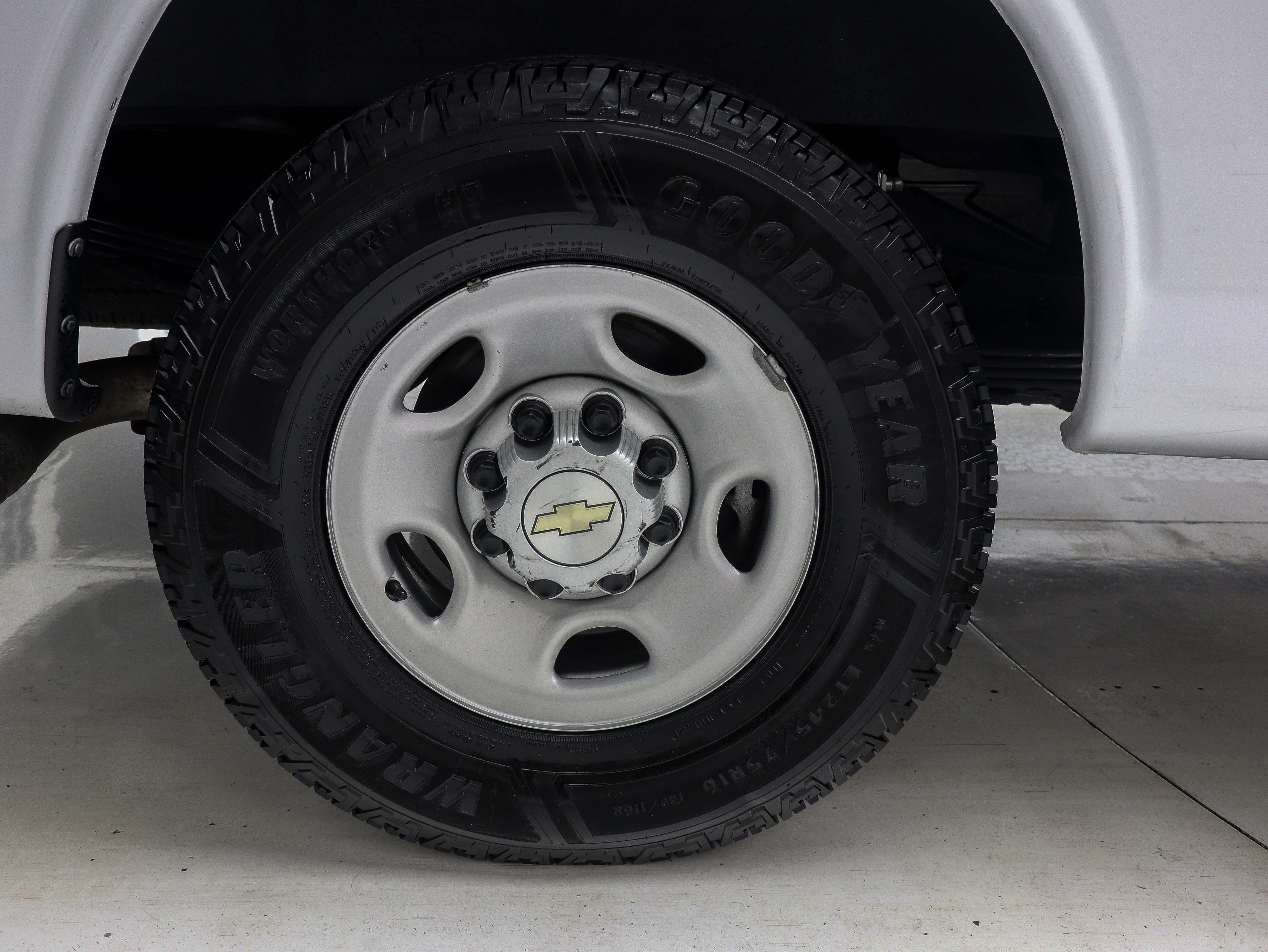 Used 2023 Chevrolet Express 3500 LS RWD image 28