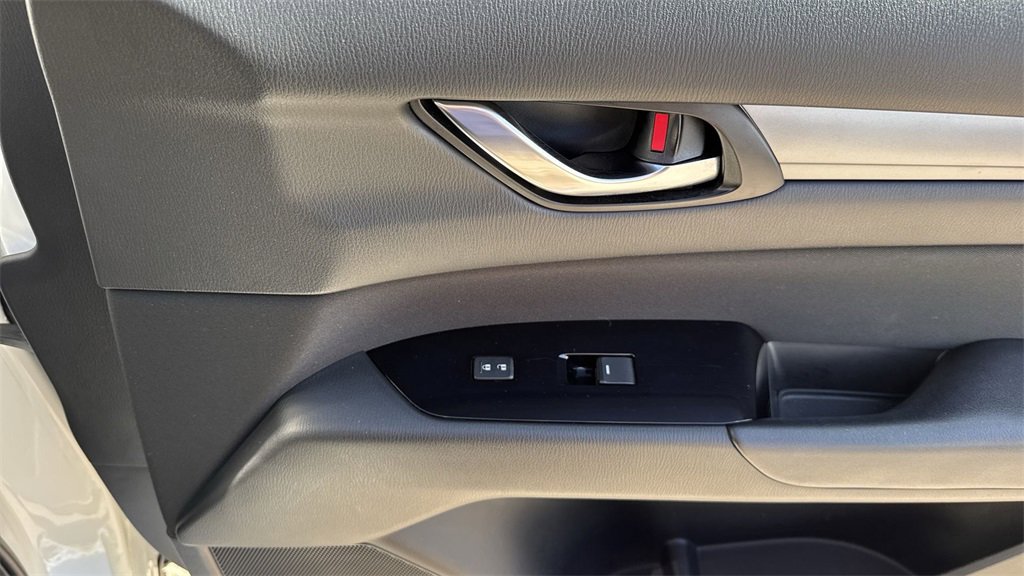 Used 2021 MAZDA CX-5 Sport image 43