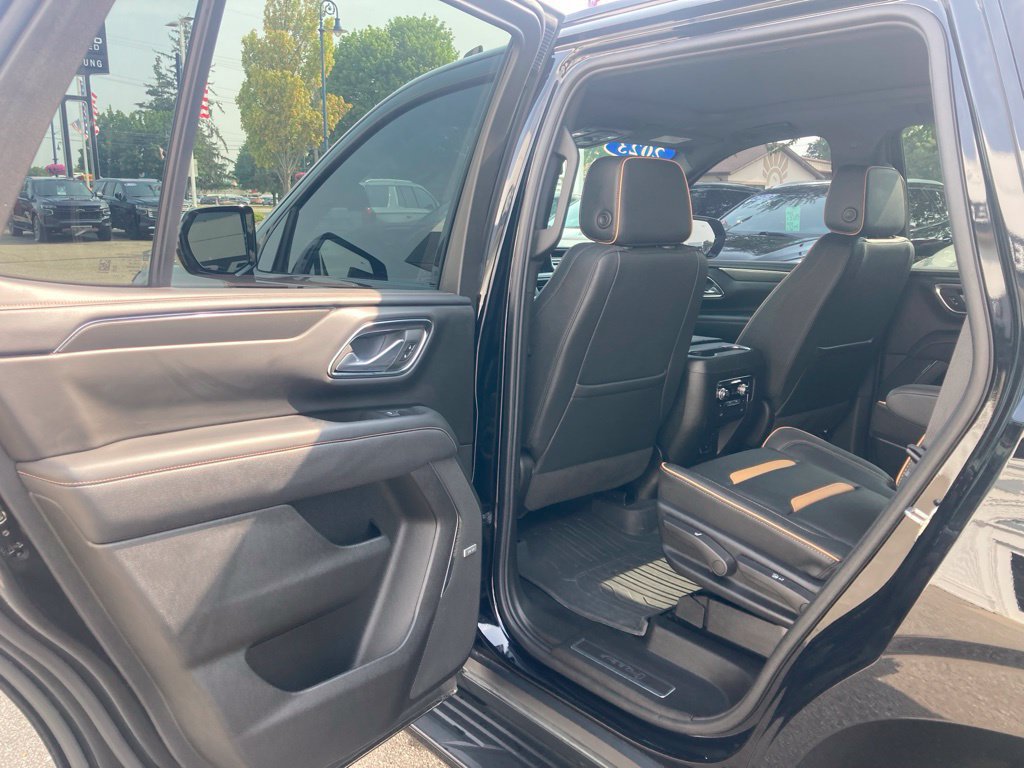 Certified 2023 GMC Yukon AT4 w/ LPO, Floor Liner Package AWD/4WD image 12