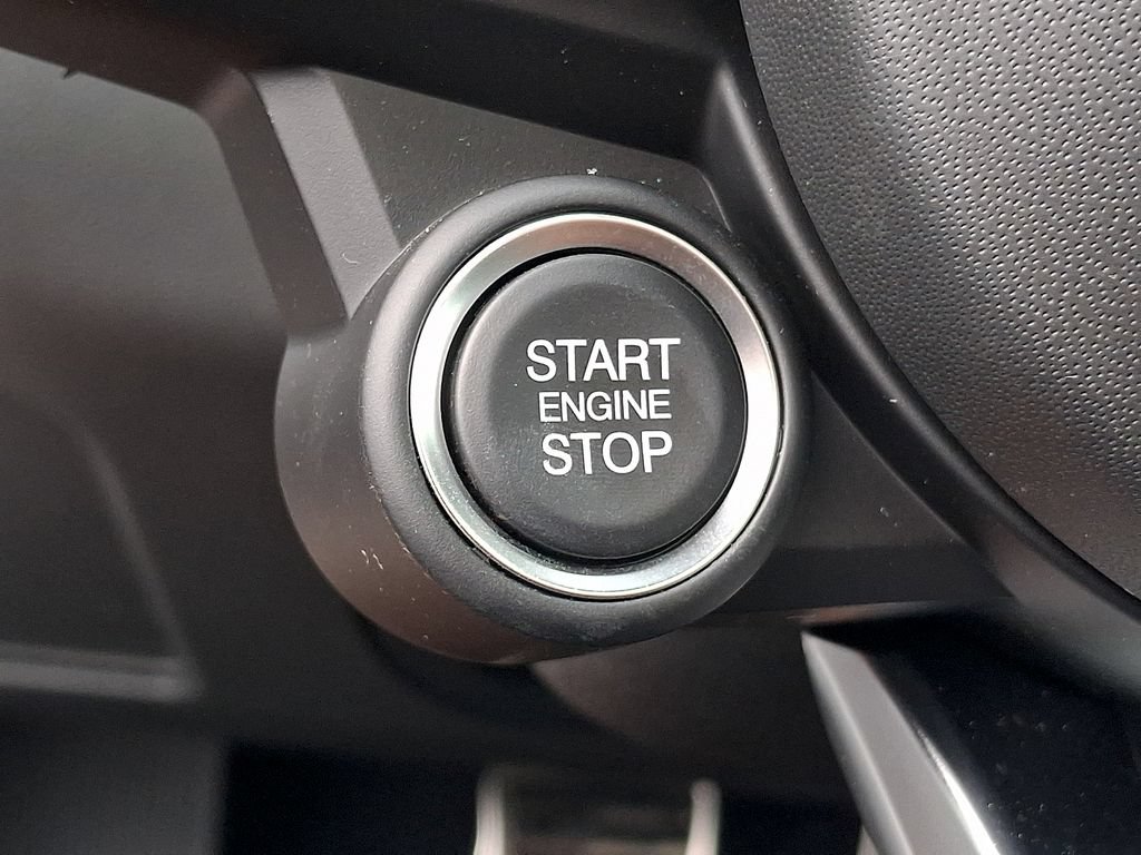 New 2026 Alfa Romeo Giulia AWD w/ Driving Assist Package image 13
