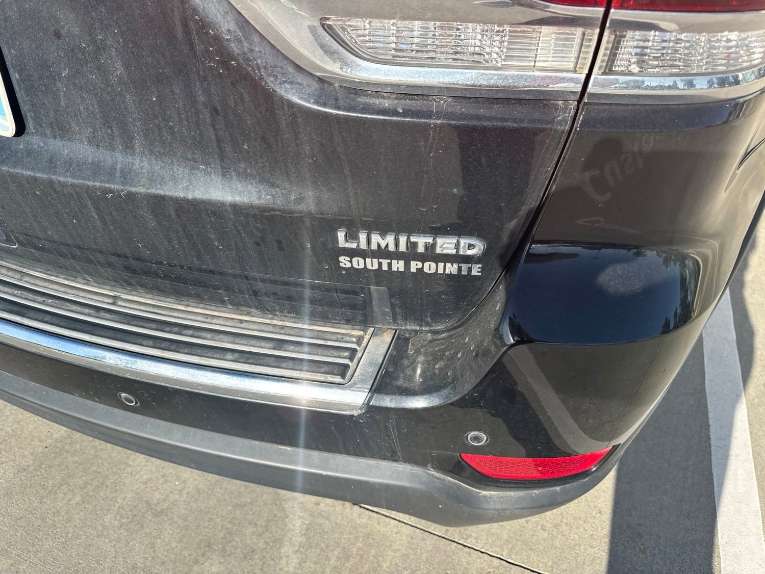Used 2020 Jeep Grand Cherokee Limited w/ Premium Lighting Group AWD/4WD image 7