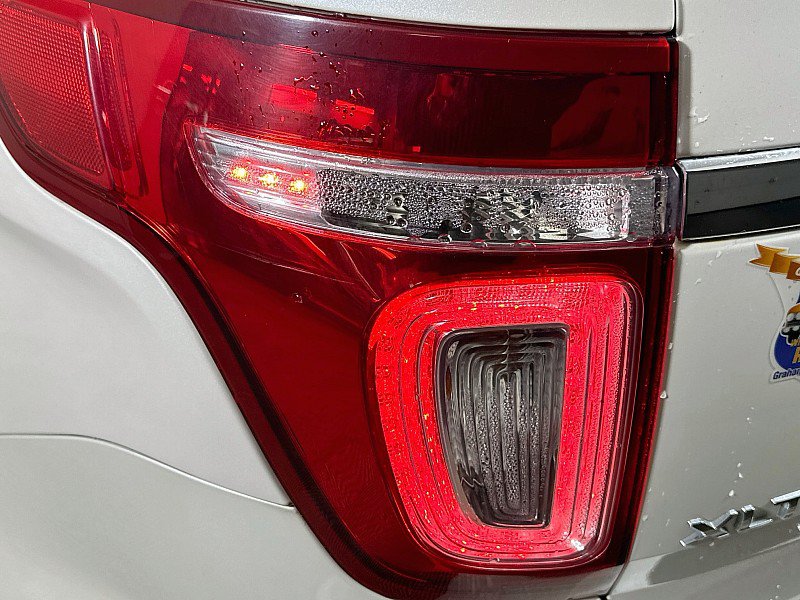 Used 2013 Ford Explorer XLT AWD/4WD image 24