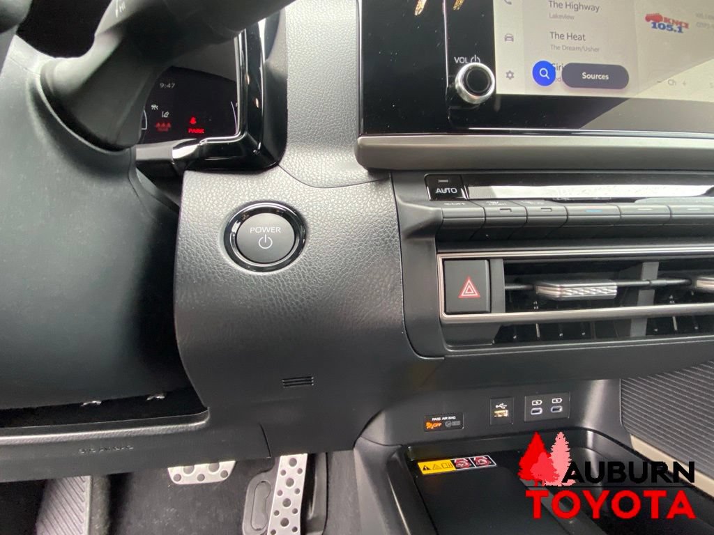 New 2026 Toyota Camry SE FWD image 32