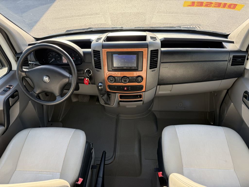 Used 2008 Dodge Sprinter 2500 w/ Trailer Tow Group image 65