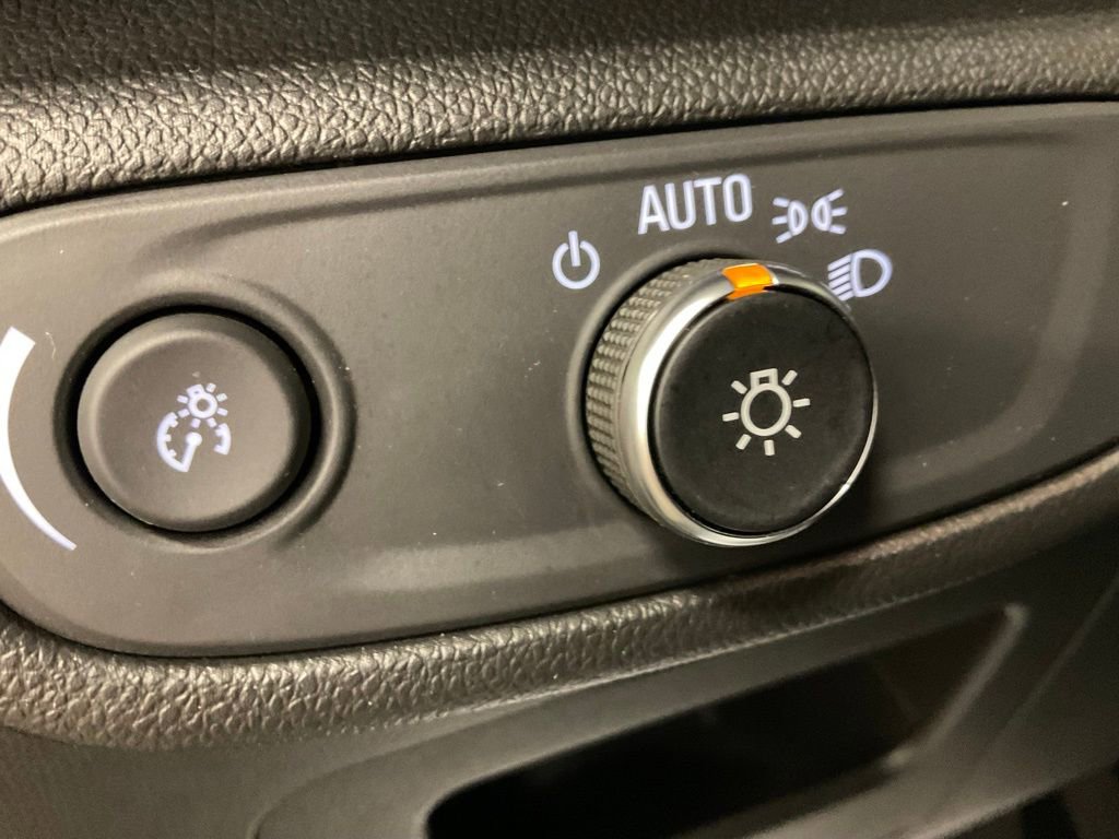 Used 2023 Chevrolet TrailBlazer LS image 14