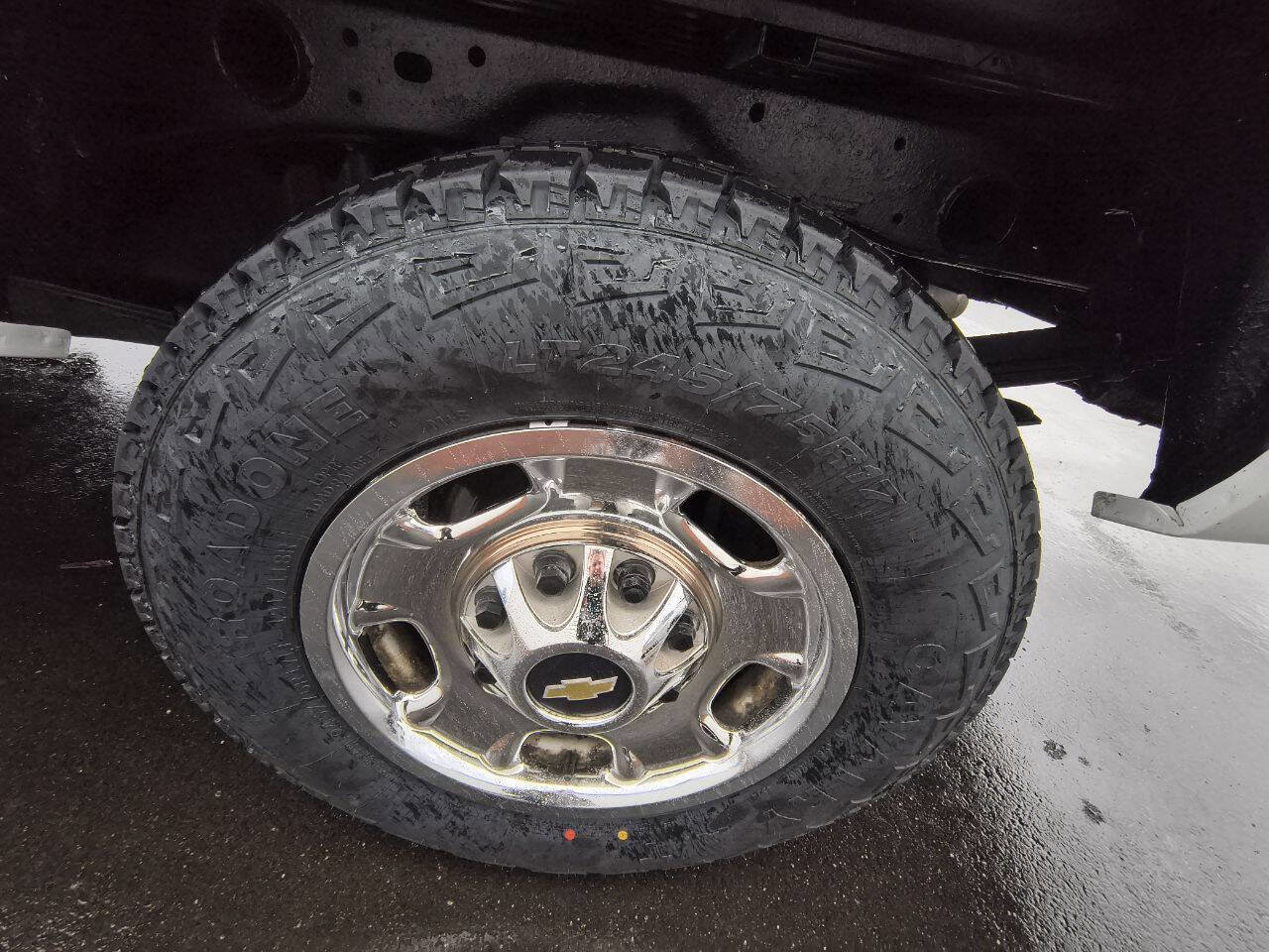 Used 2014 Chevrolet Silverado 2500 W/T w/ Snow Plow Prep Package image 9