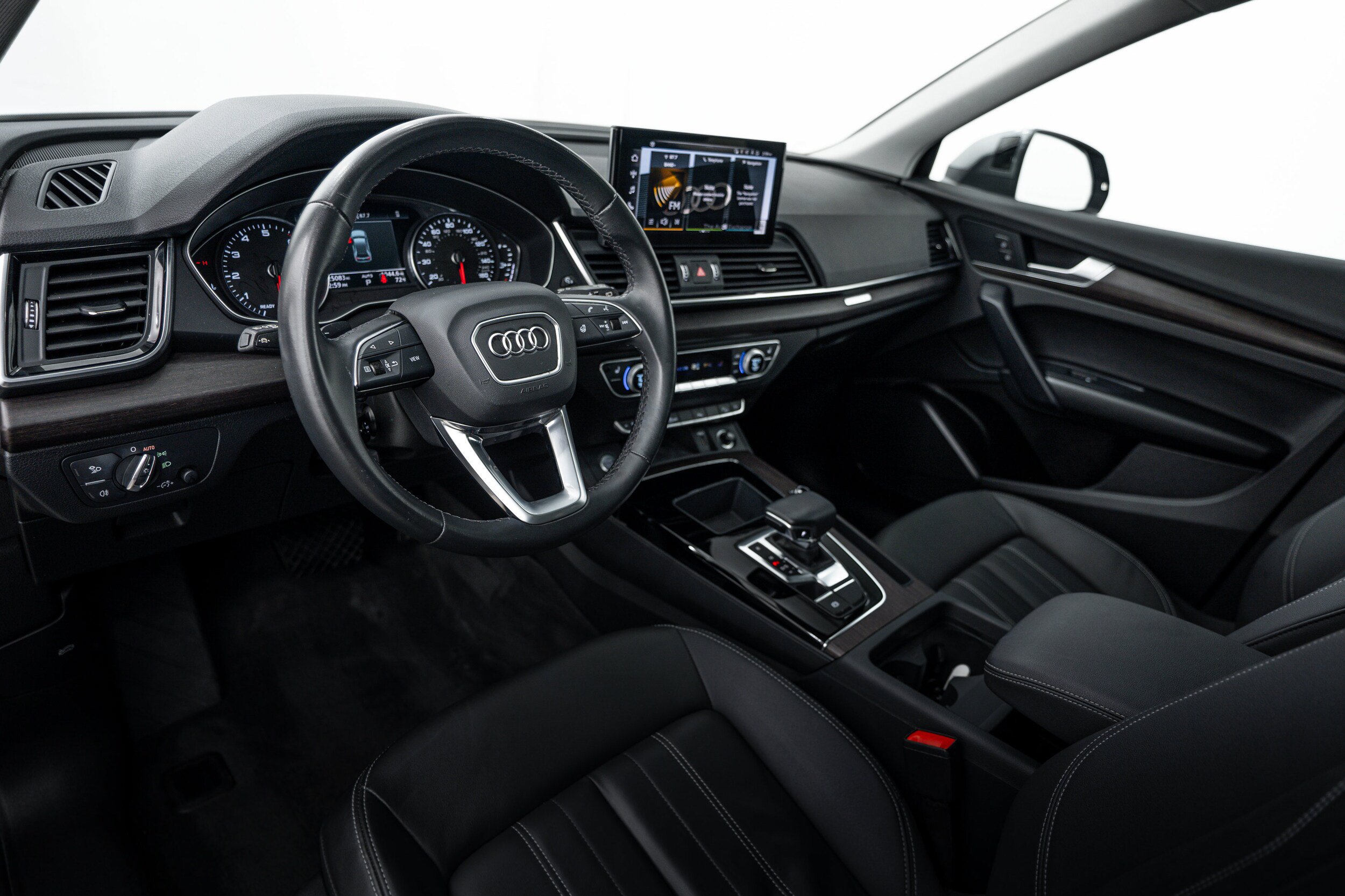 Certified 2023 Audi Q5 2.0T Premium w/ Convenience Package AWD/4WD image 10