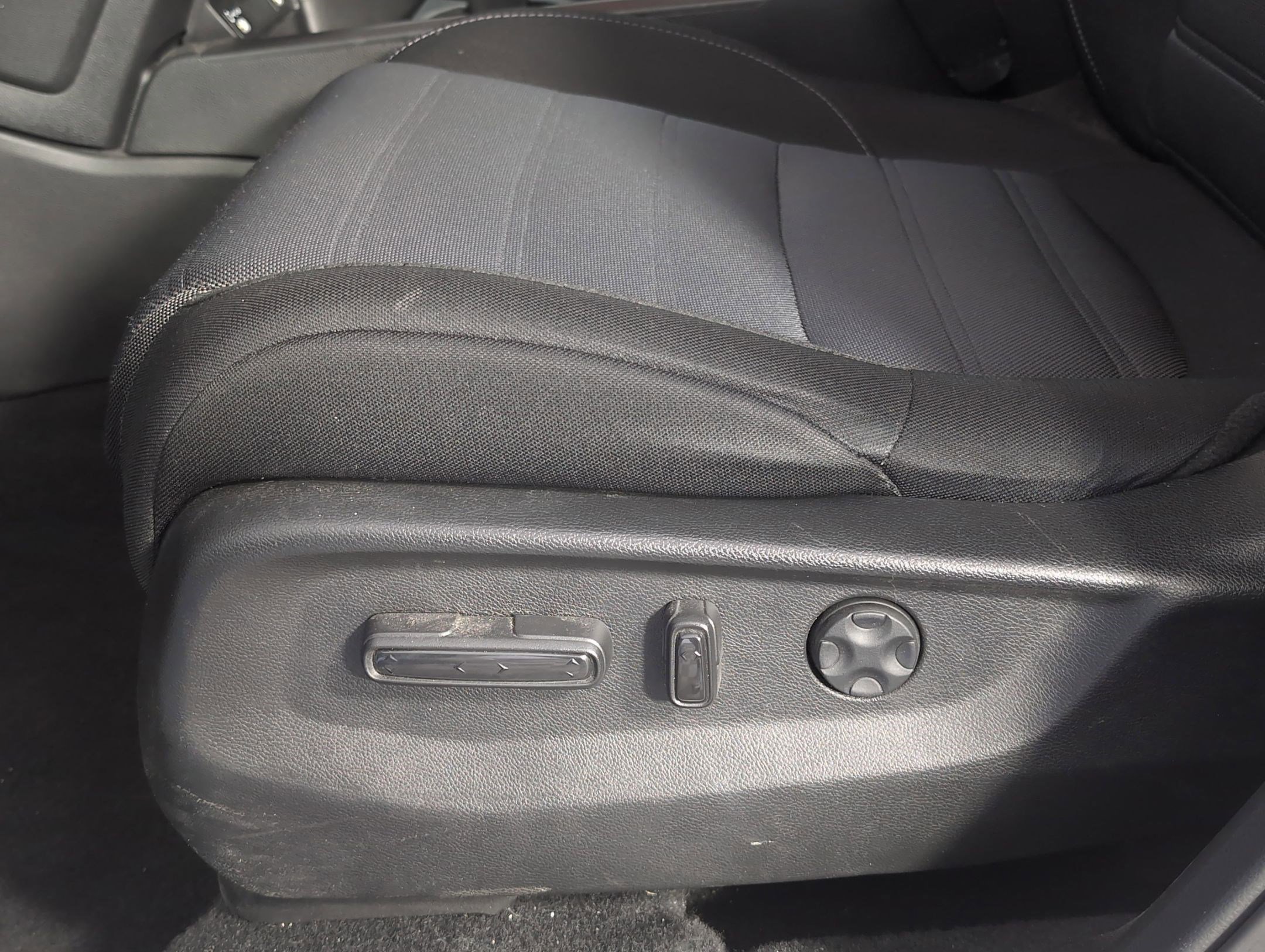 Used 2021 Honda CR-V EX image 10