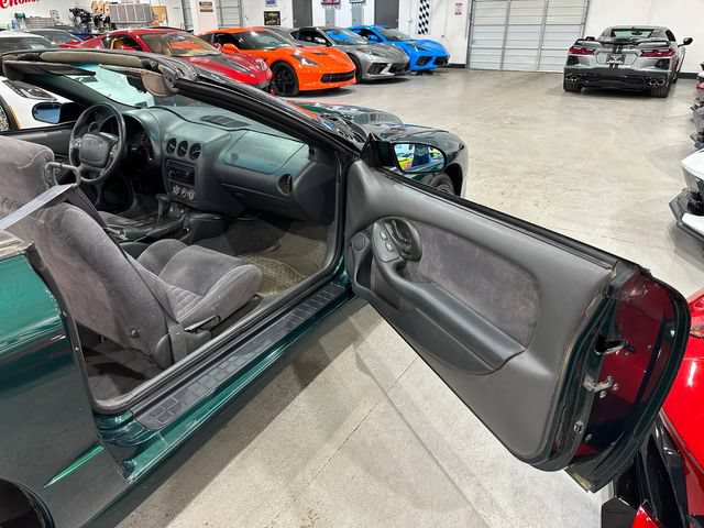 Used 1997 Pontiac Firebird Trans Am RWD image 21