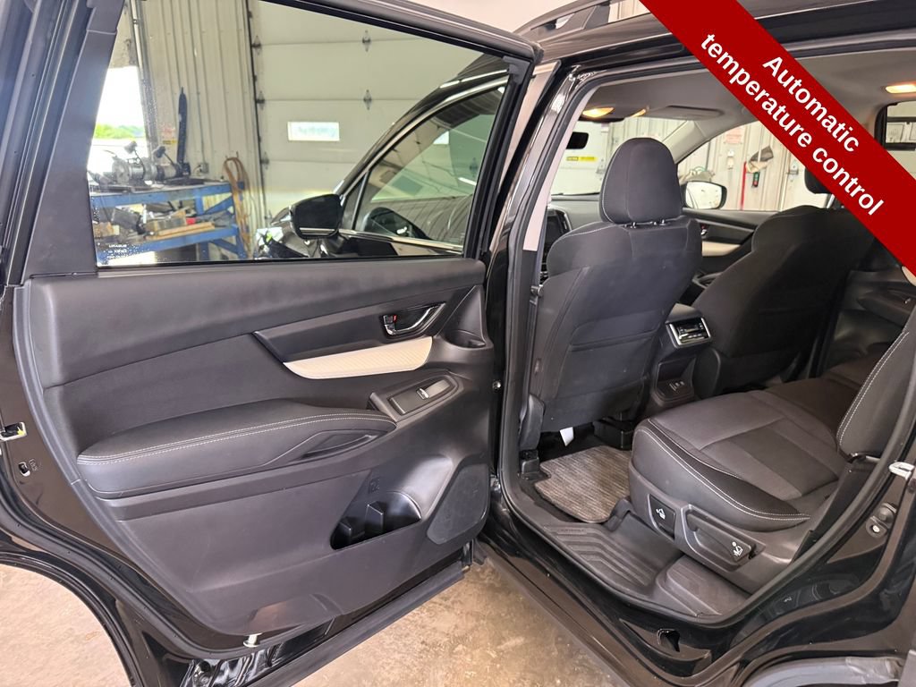 Used 2022 Subaru Ascent Premium w/ Convenience Package AWD/4WD image 29