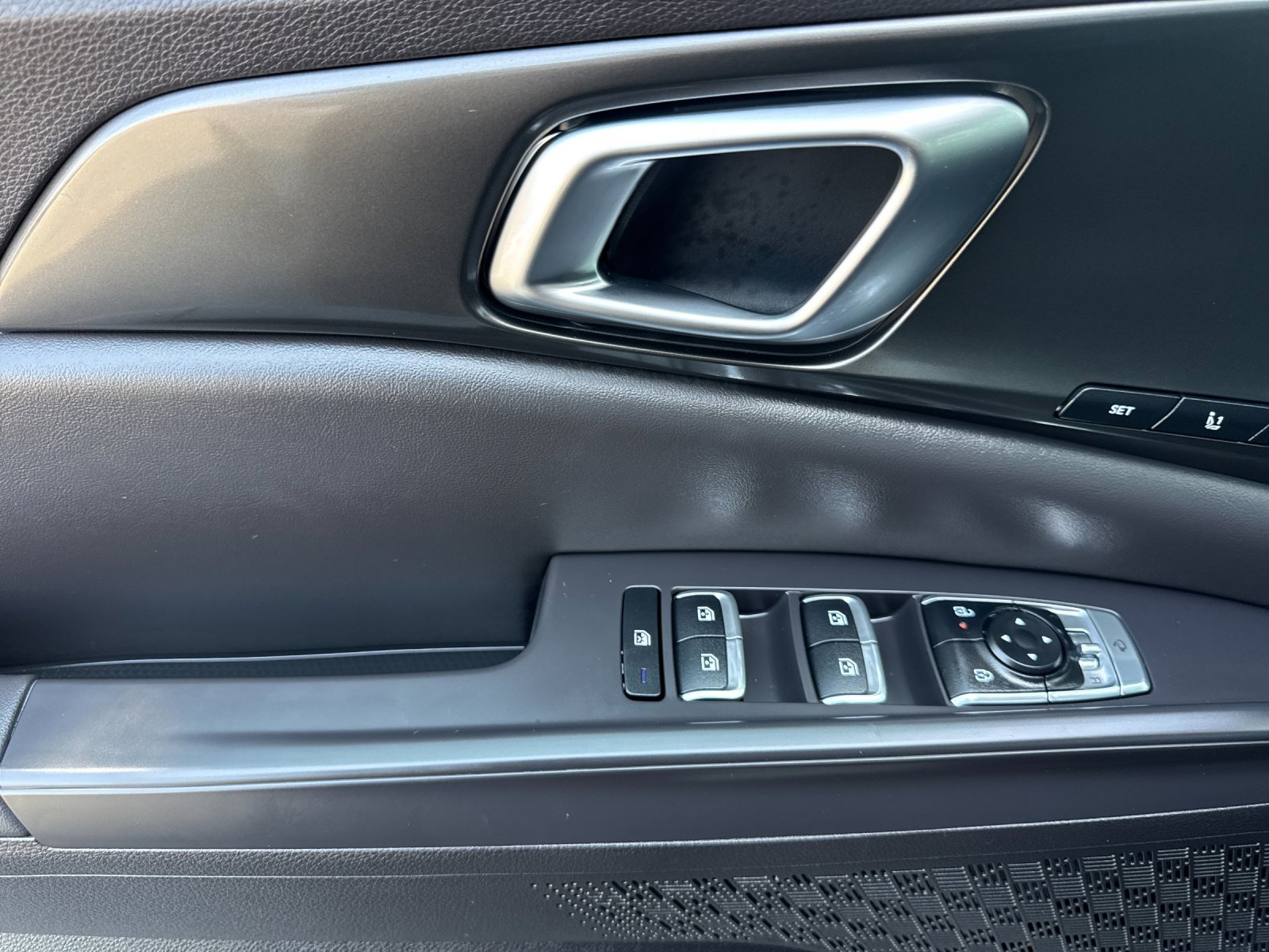 New 2026 Kia Carnival SX image 10