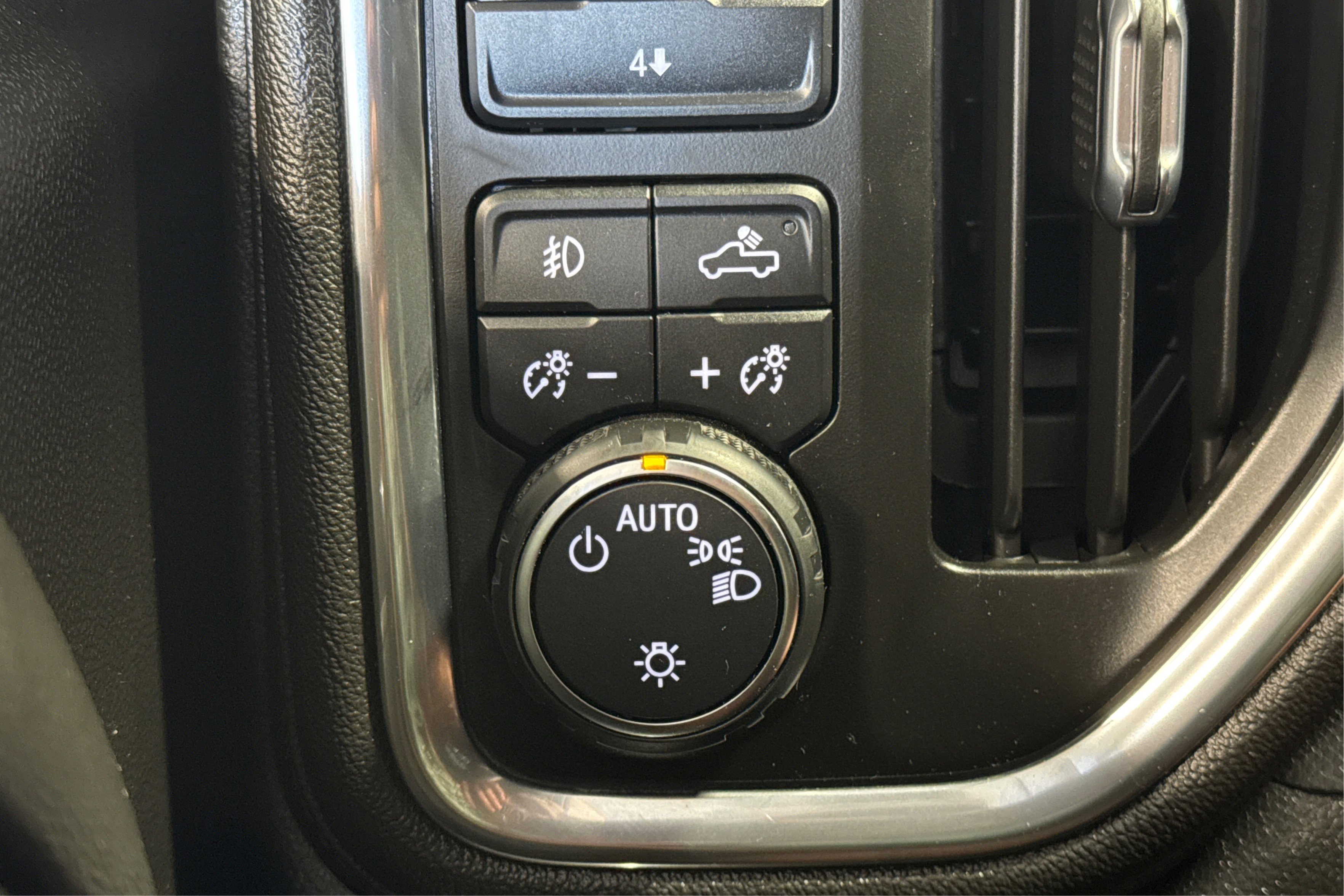 Used 2022 Chevrolet Silverado 2500 LT w/ Convenience Package AWD/4WD image 21