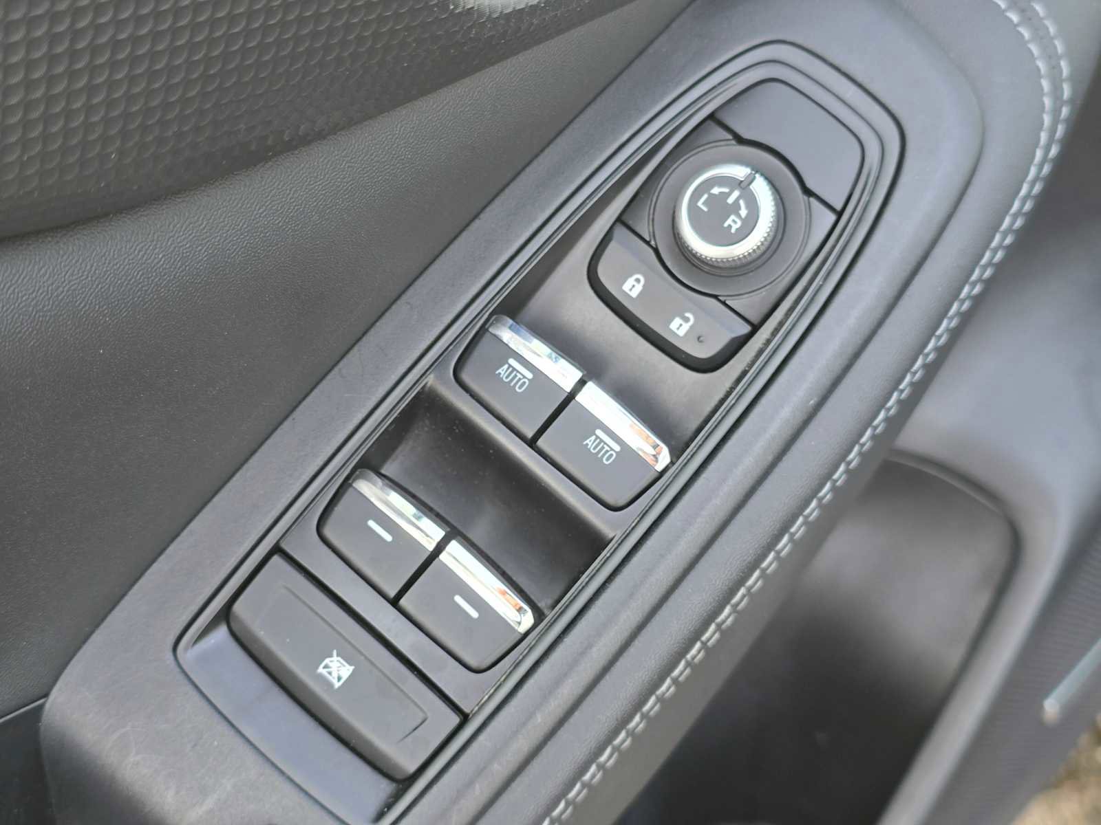 Used 2023 Subaru Forester Touring AWD/4WD image 26