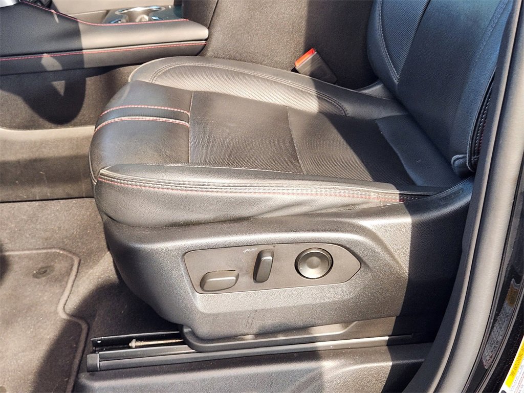 Used 2022 Chevrolet Tahoe RST w/ Sport Performance Package image 24