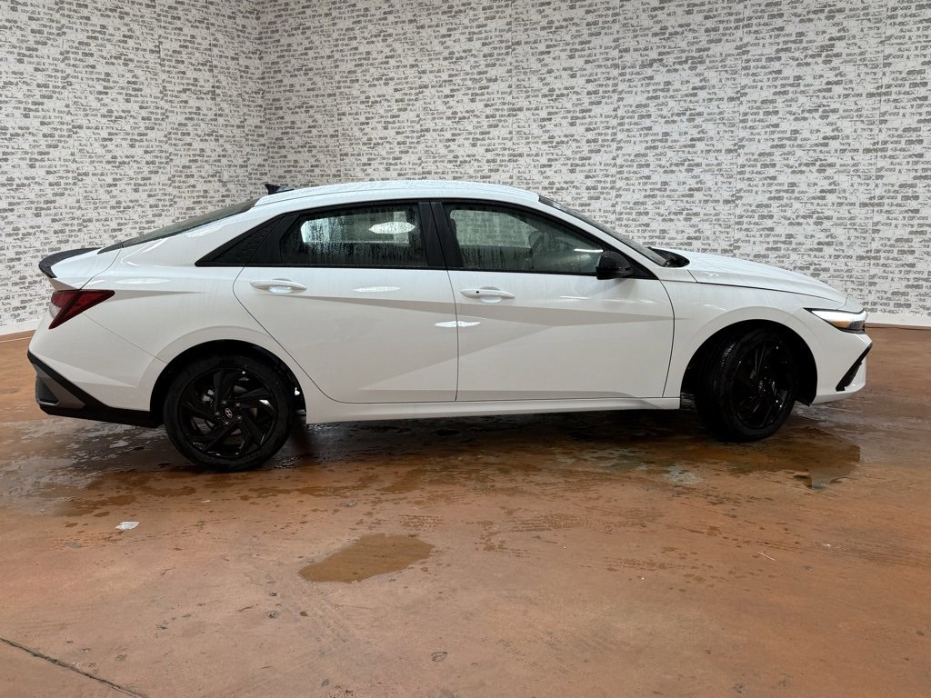 New 2026 Hyundai Elantra Sport image 7