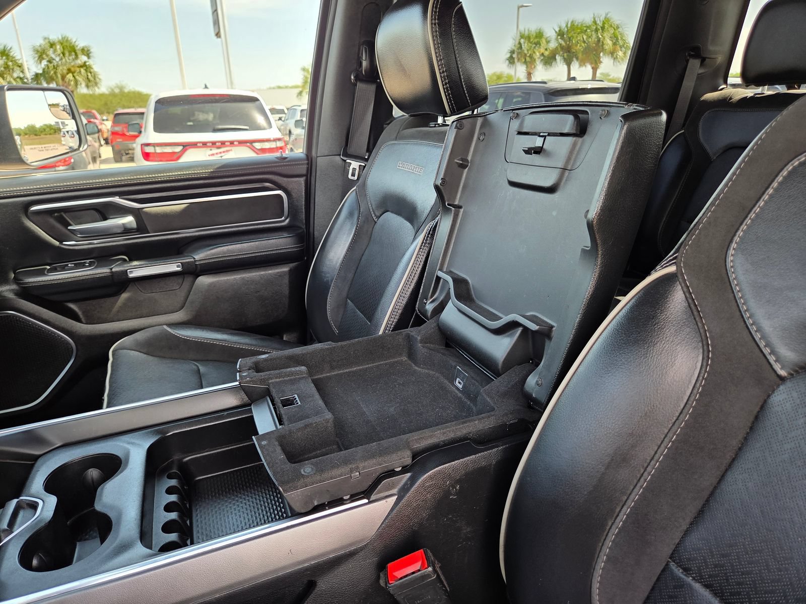 Used 2024 RAM 1500 Laramie AWD/4WD image 31